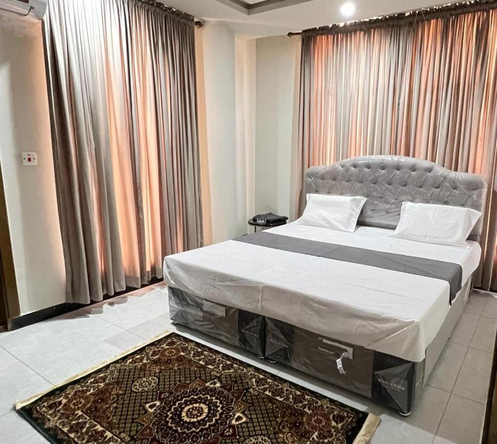 Northern Suites Bahria Town راوالبيندي المظهر الخارجي الصورة