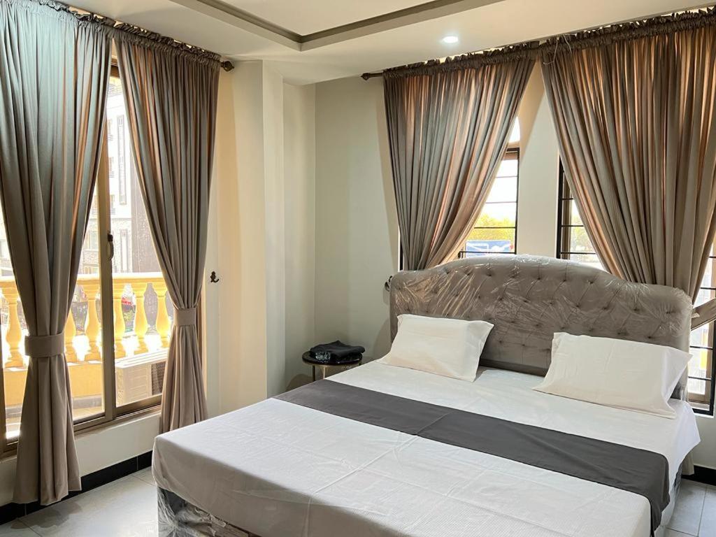 Northern Suites Bahria Town راوالبيندي المظهر الخارجي الصورة