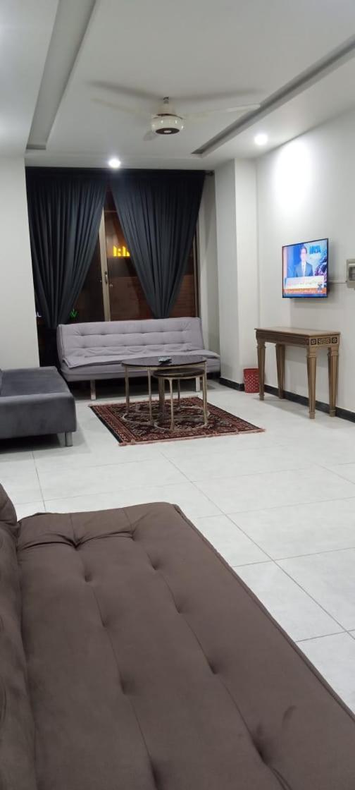Northern Suites Bahria Town راوالبيندي المظهر الخارجي الصورة