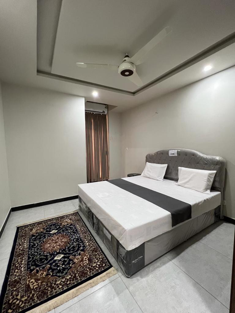 Northern Suites Bahria Town راوالبيندي المظهر الخارجي الصورة